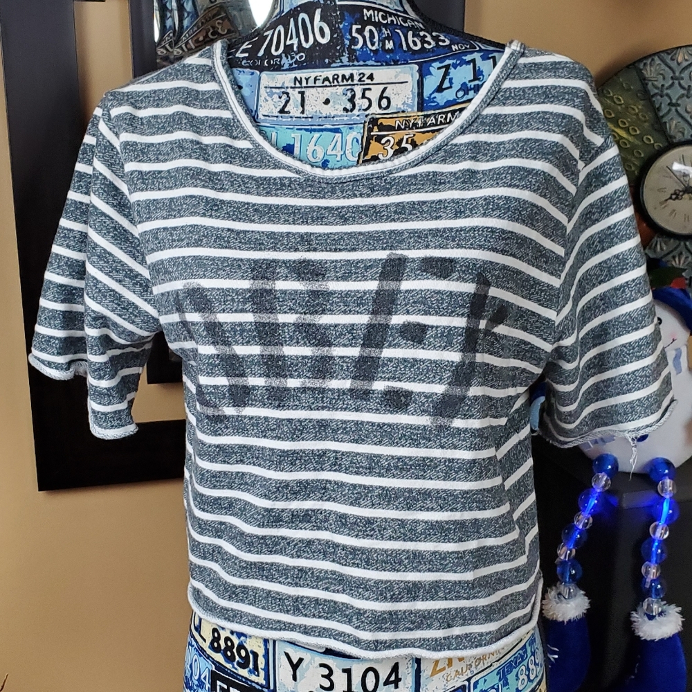 OBEY GRAY & WHITE STRIPED CUTOFF TOP!